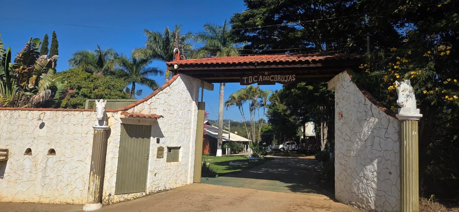 Outro registro da entrada da Toca das Corujas
